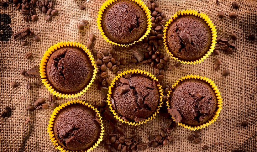 Σοκολατένια κεκάκια (muffins) με άρωμα καφέ