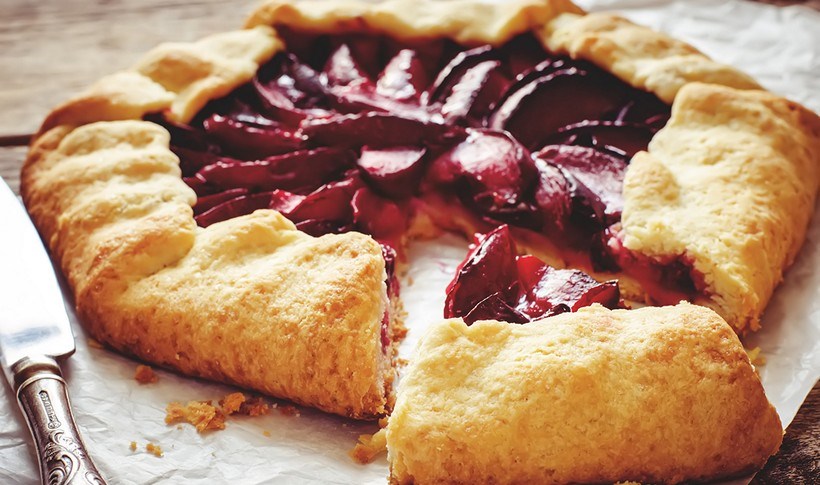 Βουτυρένια τάρτα (galette) με δαμάσκηνα